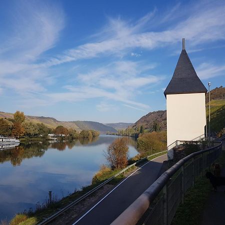 Hotel Zum Anker Neumagen-Dhron Esterno foto