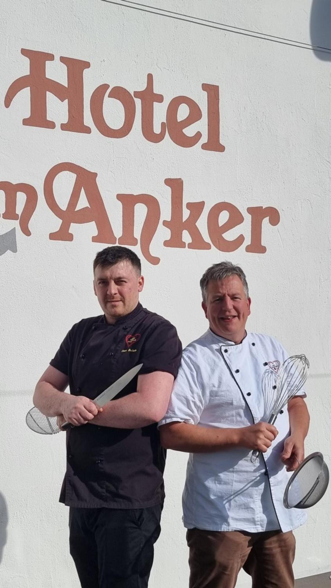 Hotel Zum Anker-Thulls Restaurant Neumagen-Dhron Esterno foto